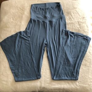 Blue yoga/loungewear pants originally from Aerie. Ribbed material.